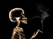 Курение связано с возникновением и развитием возрастной макулярной дегенерации