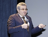 Профессор  Д.В. Печкуров
