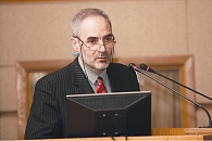 Профессор  В.Г. Амчеславский