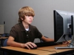 Юношам, проводящим много времени у компьютера, грозит остеопороз