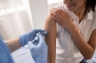 Эксперты сравнили уровень заболеваемости и смертности от COVID-19 на фоне разных вакцин