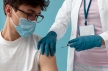 Ученые: введение бустерной дозы вакцины Pfizer/BioNTech защищает от заражения штаммом «омикрон»