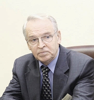 Профессор В.Л. Голубев