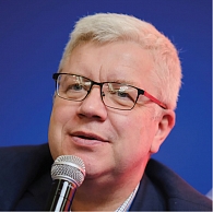 Профессор, д.м.н. М.В. Ежов