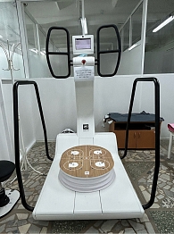 Тренажер Huber 360 MD, использованный в реабилитации пациентов с дорсалгиями в дневном стационаре реабилитационного отделения Клиники Башкирского государственного медицинского университета (г. Уфа)