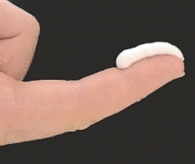 Рис. 3. Единица кончика пальца взрослого (fingertip unit, FTU) – количество топического ГКС при выдавливании из тубы диаметром 5 мм, покрывающего концевую фалангу пальца