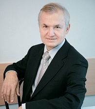 Профессор А.В. Караулов