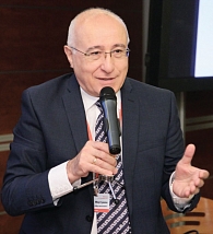 Профессор А.М. Мкртумян