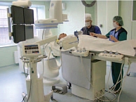 Малоинвазивную операцию чрескожной баллонной коронарной ангиопластики проводит заведующий отделением рентгенхирургических методов диа