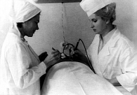 С.В. Шелкоуденко (справа) во время операции
