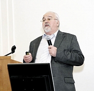 Профессор А.В. Калинин