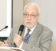 Профессор В.Г. Акимов