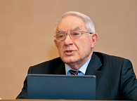 академик РАМН В.Н. Серов
