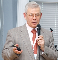 Профессор И.В. Лещенко